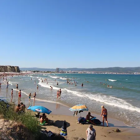 Апартаменты Chateau Del Mar C31a Sunny *