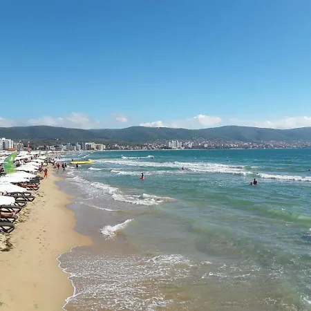 Chateau Del Mar C31a Sunny Lejlighed