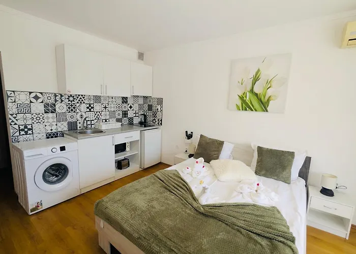 Chateau Del Mar C31a Sunny *